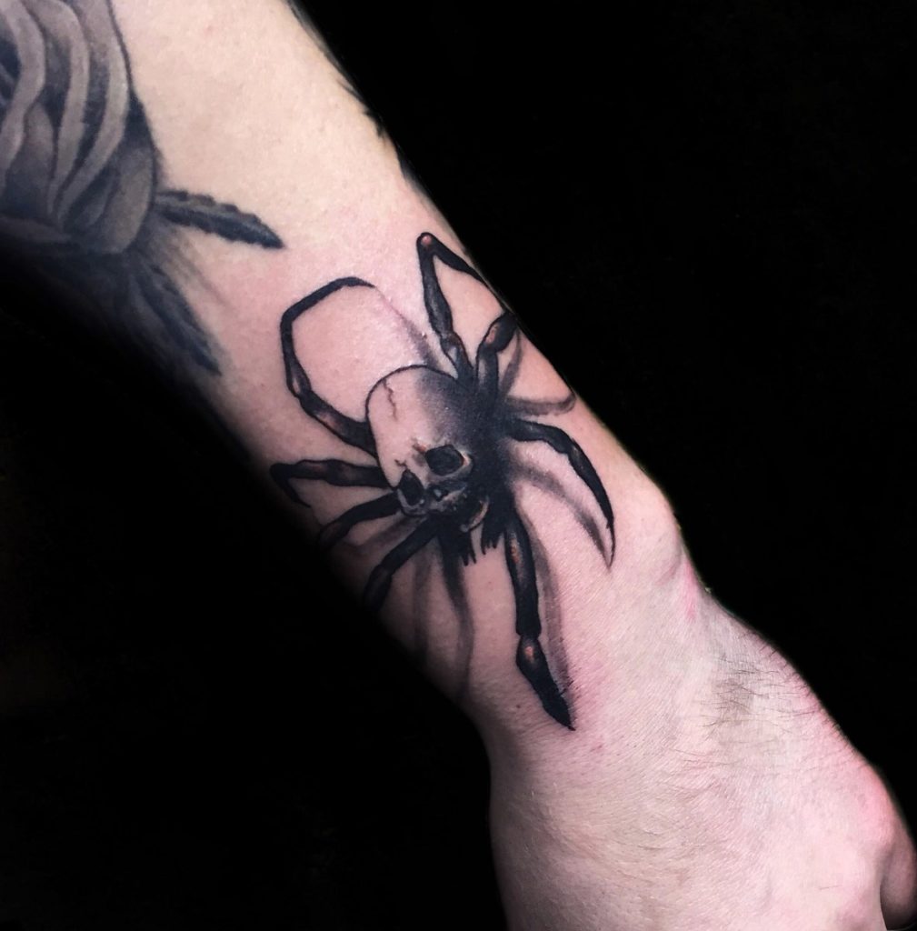 Julia Huzarska Stygmat Tattoo Studio